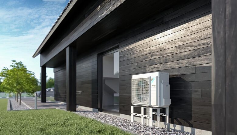 Daikin Altherma 3 gaiss-ūdens siltumsūknis uzstādīts pie mājas – Energygarden.lv